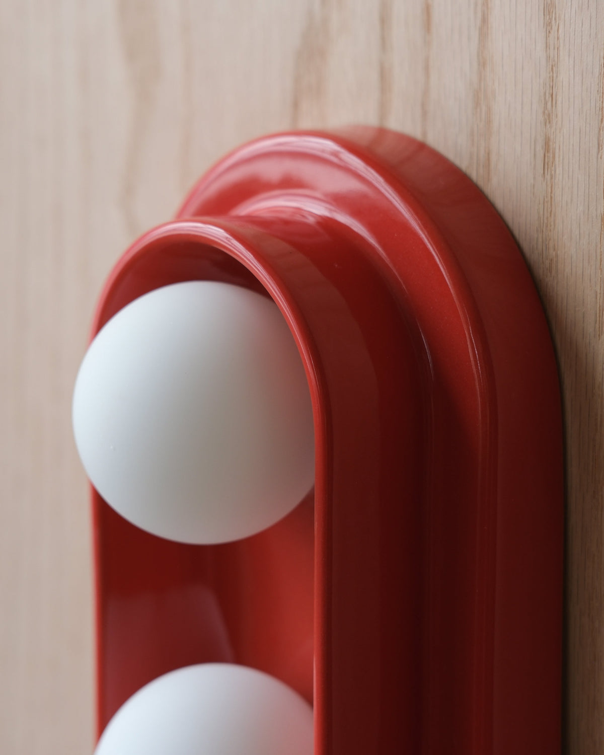 Q Triple Sconce in Red, close view