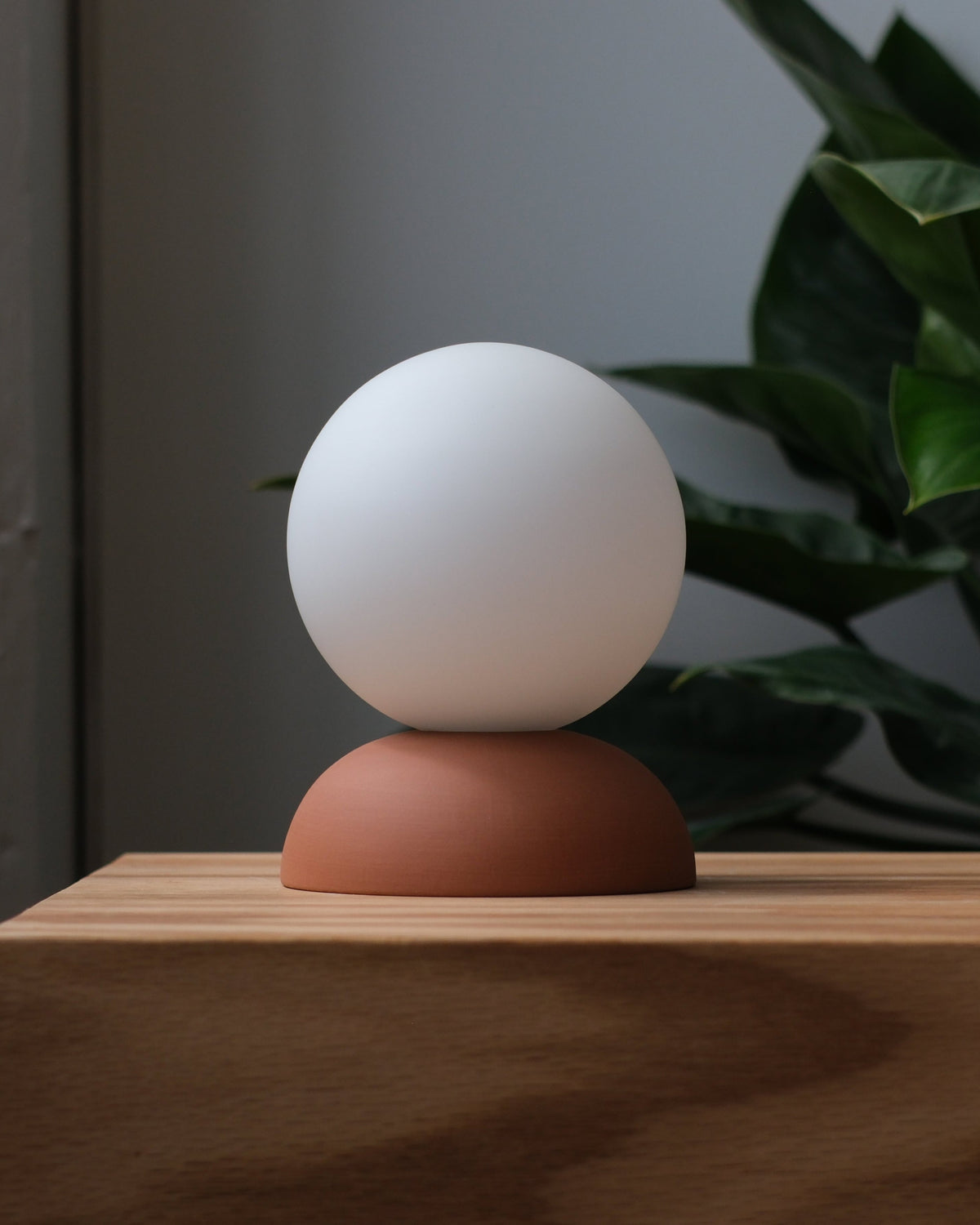 Monroe Table Lamp, room setting