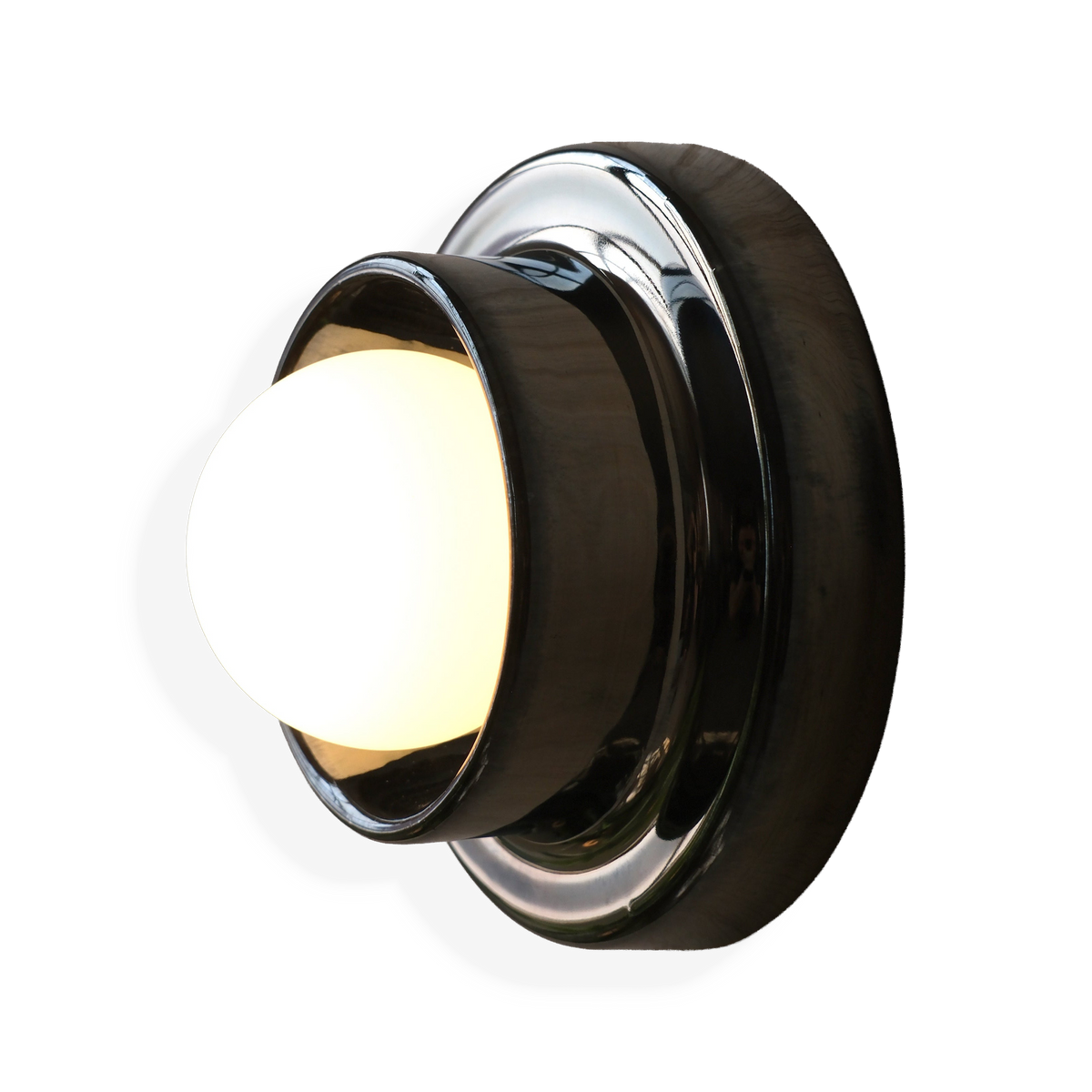 Q Sconce in Chrome, front view