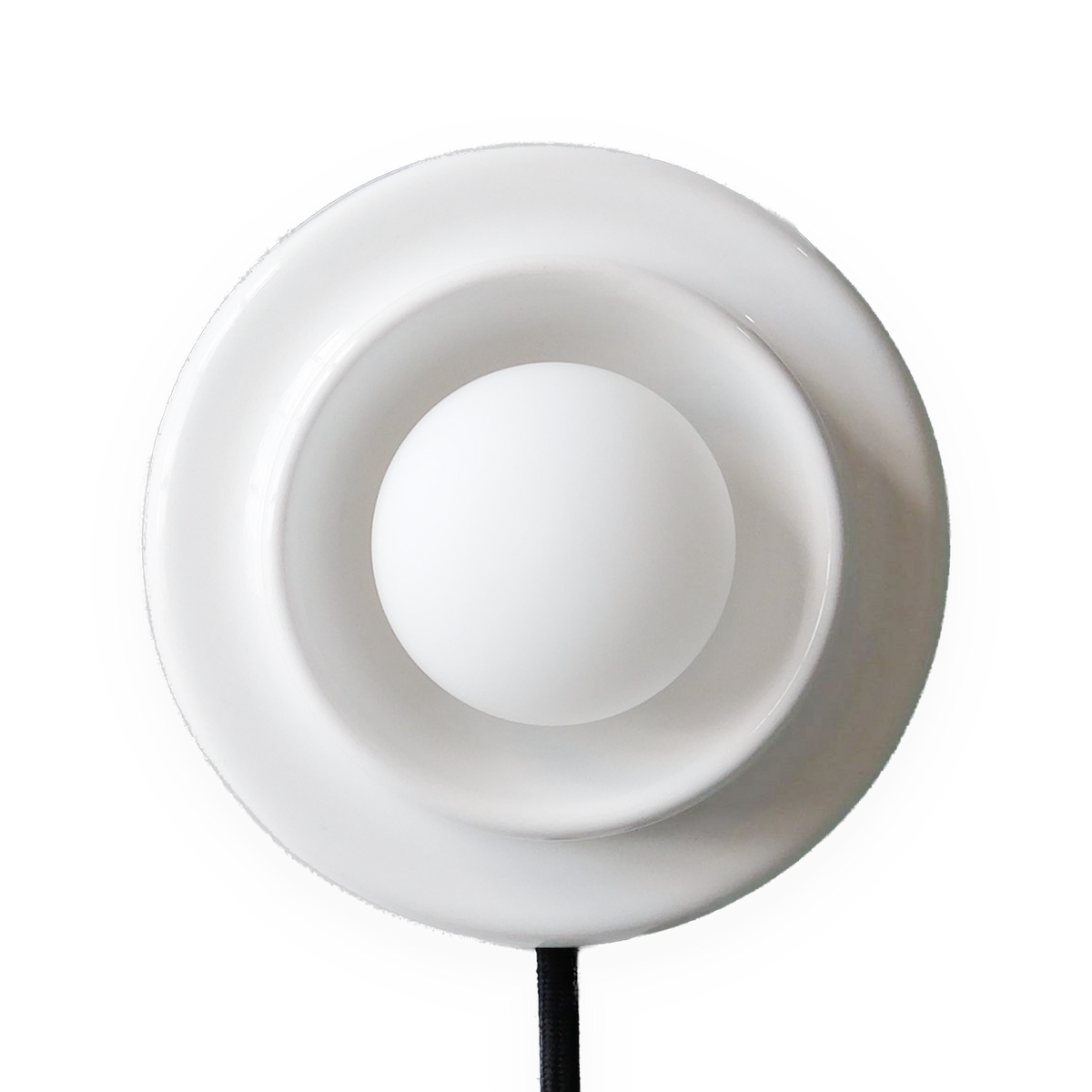 Q Sconce in White Glossy, front view