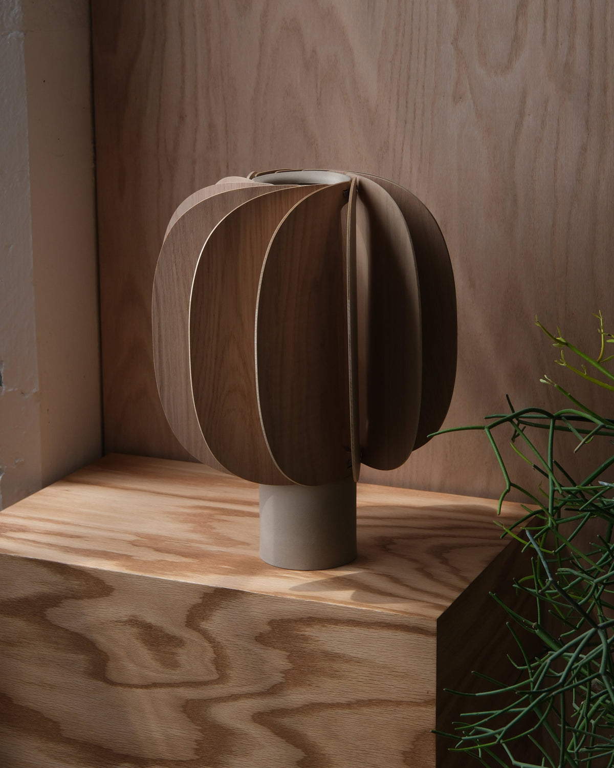 Fin Table Lamp, Dune, Fin II