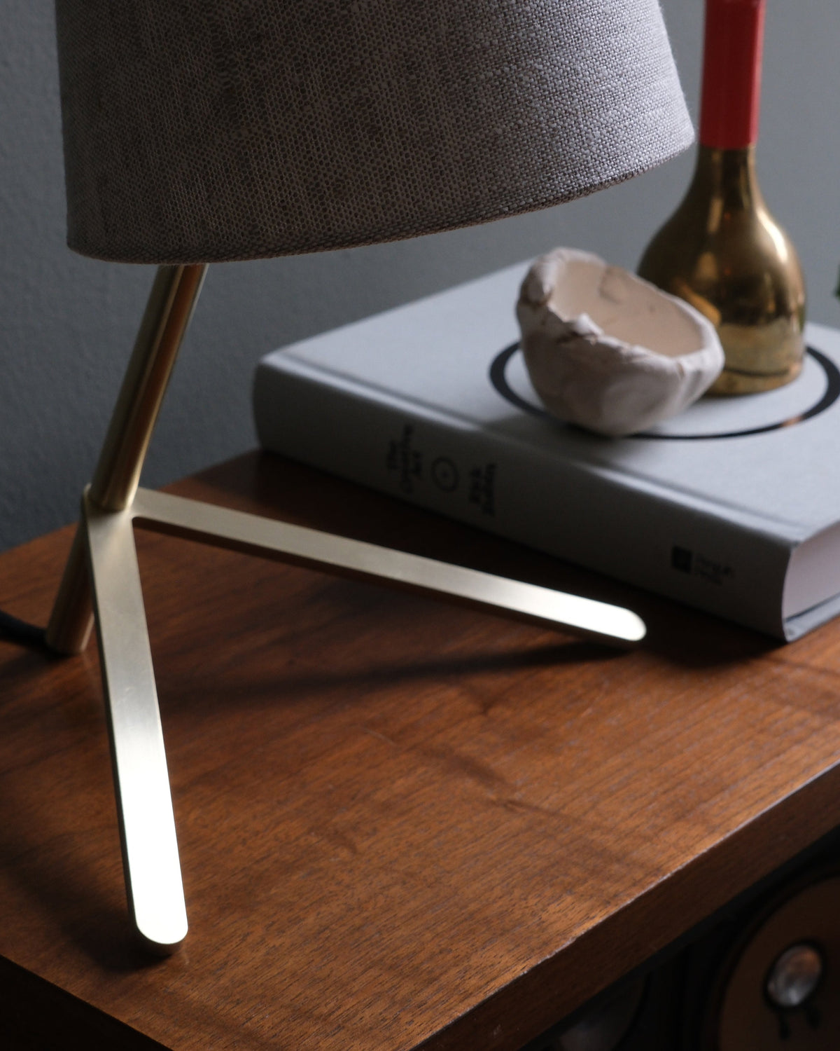 Tokyo Table Lamp, room setting