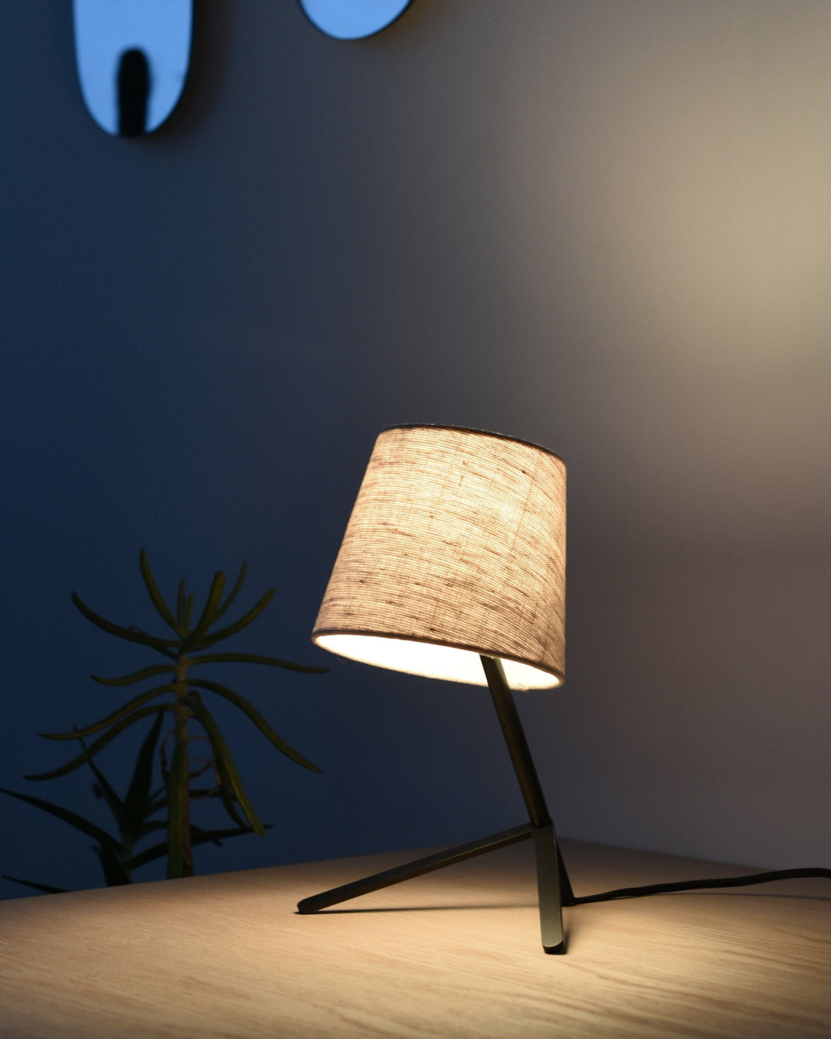 Tokyo Table Lamp, room setting