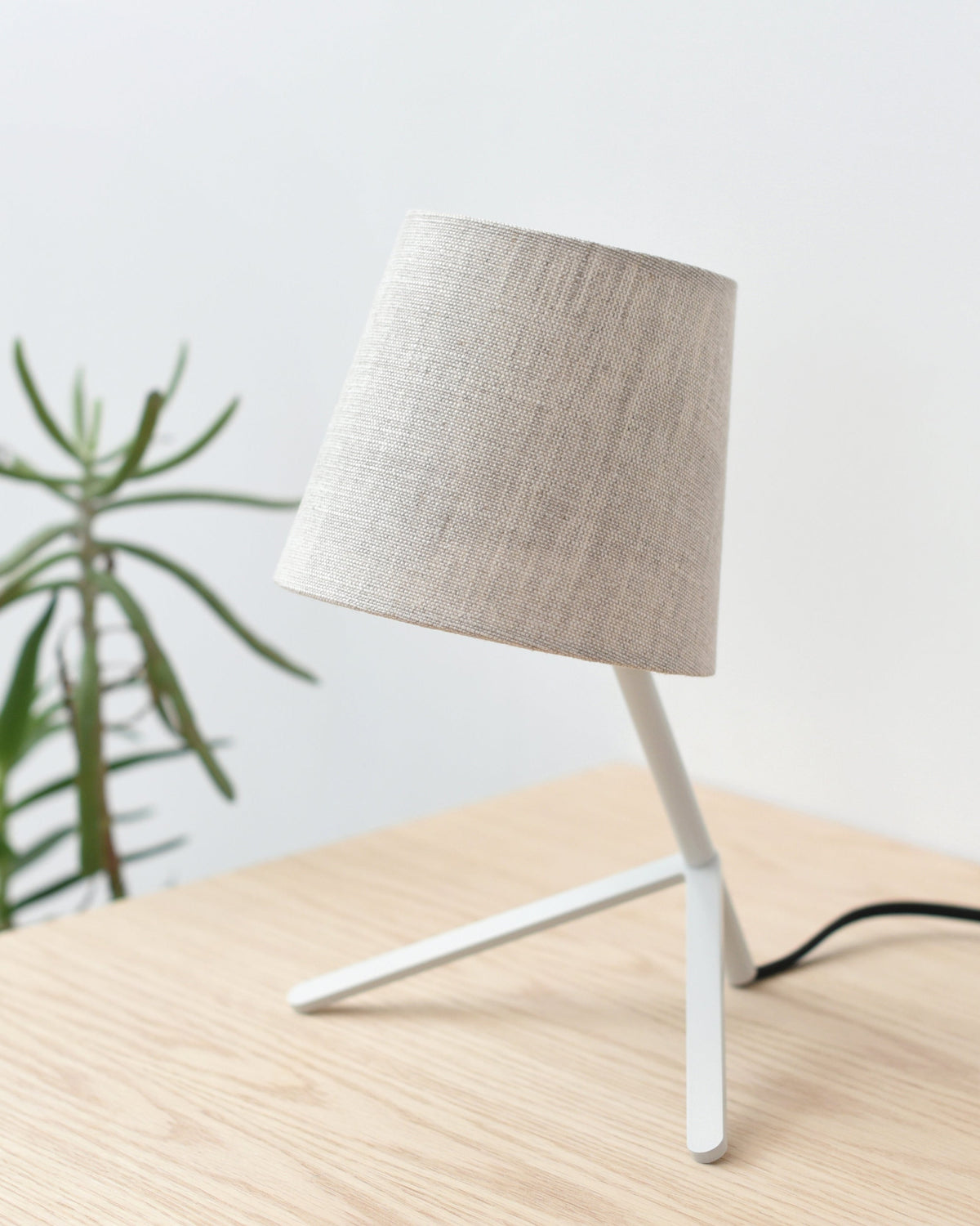 Tokyo Table Lamp, White